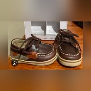 Sperry Brown and Tan Shoes Size 6-9 Months Size 3 With Box